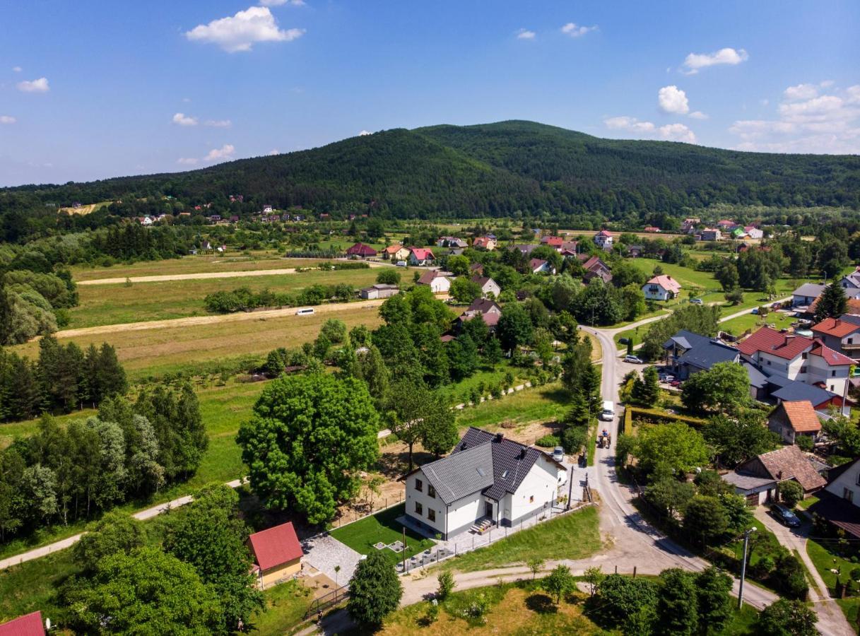 Dom Pod Jesionem Apartment Jaroszowice Exterior foto